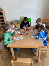 Prvňáci karneval a masopust (8).jpg